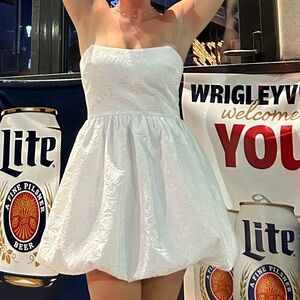 White strapless dress